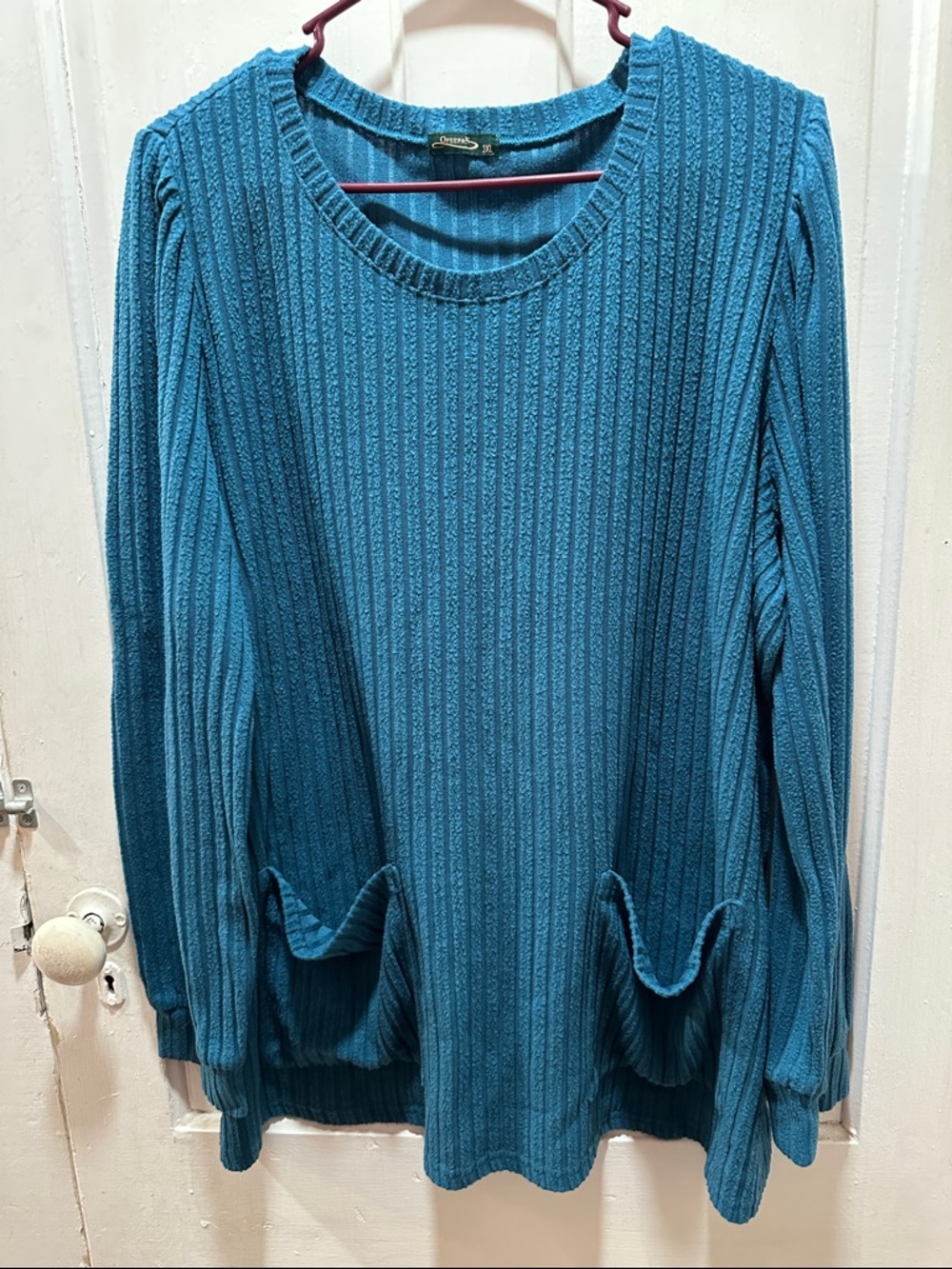 Cozy Ribbed Teal Crewneck Sweater with Front Pockets